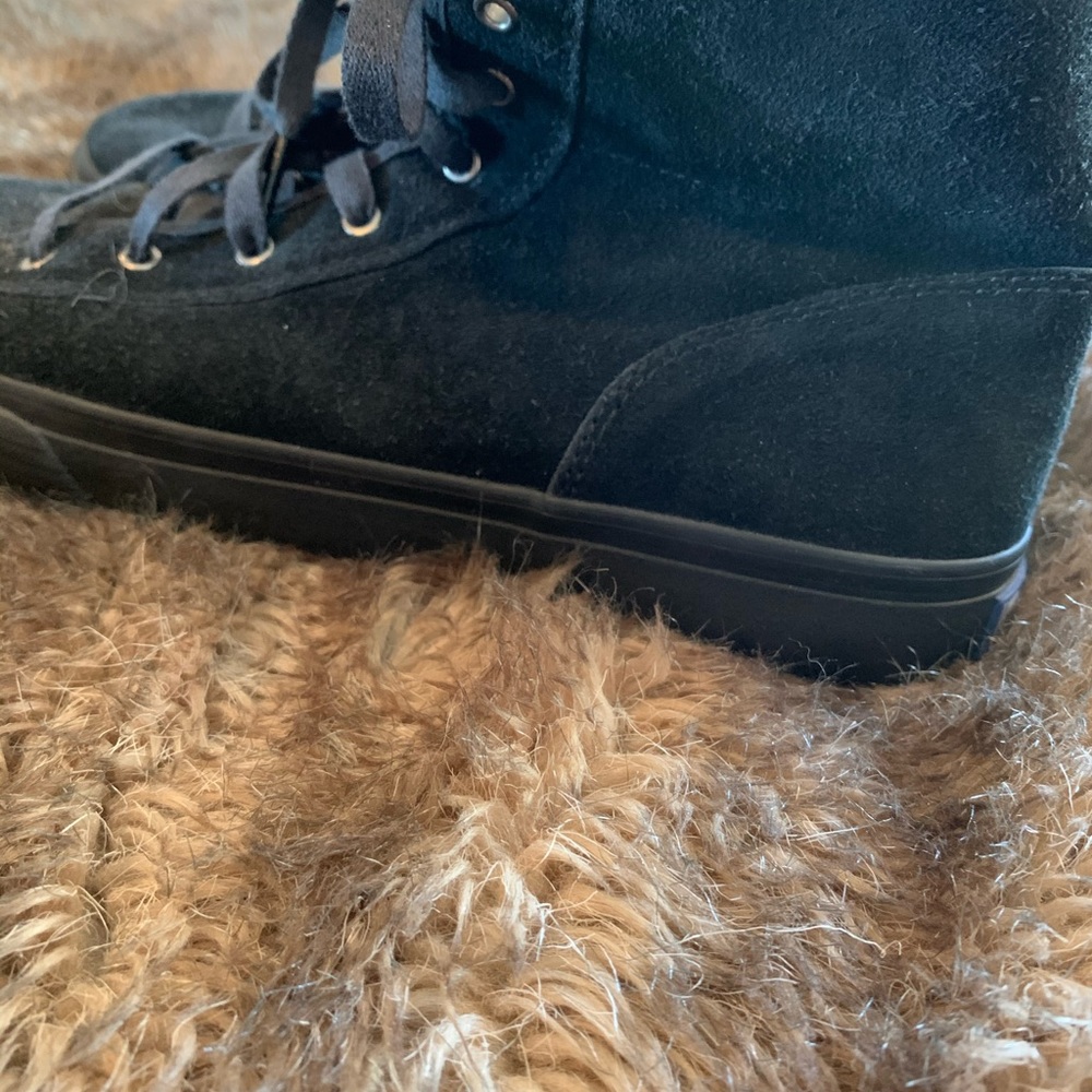 Shearling lines sneaker - Picture 6 of 7